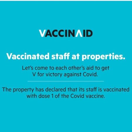 Vaccinated Staff - OYO 569 Cigadung Guest House Syariah Bandung Luaran gambar